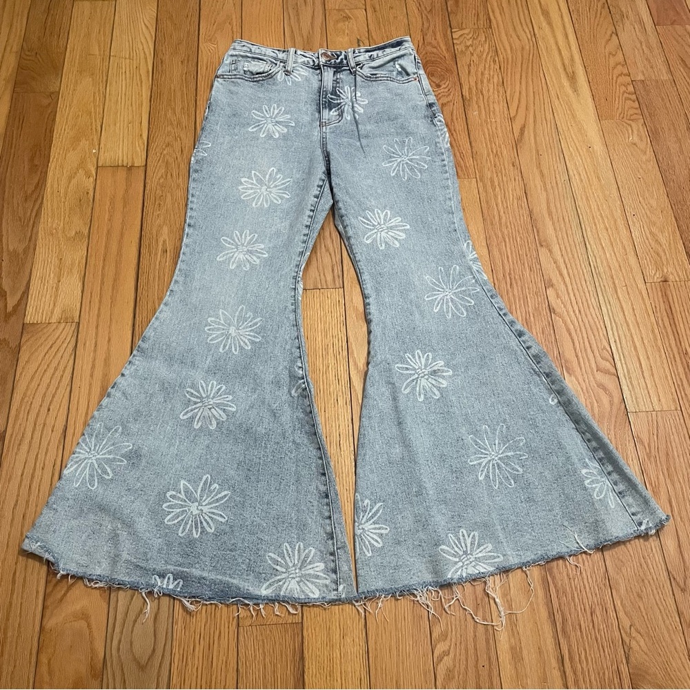Wild Fable Blue Flare Denim with Vintage Appeal